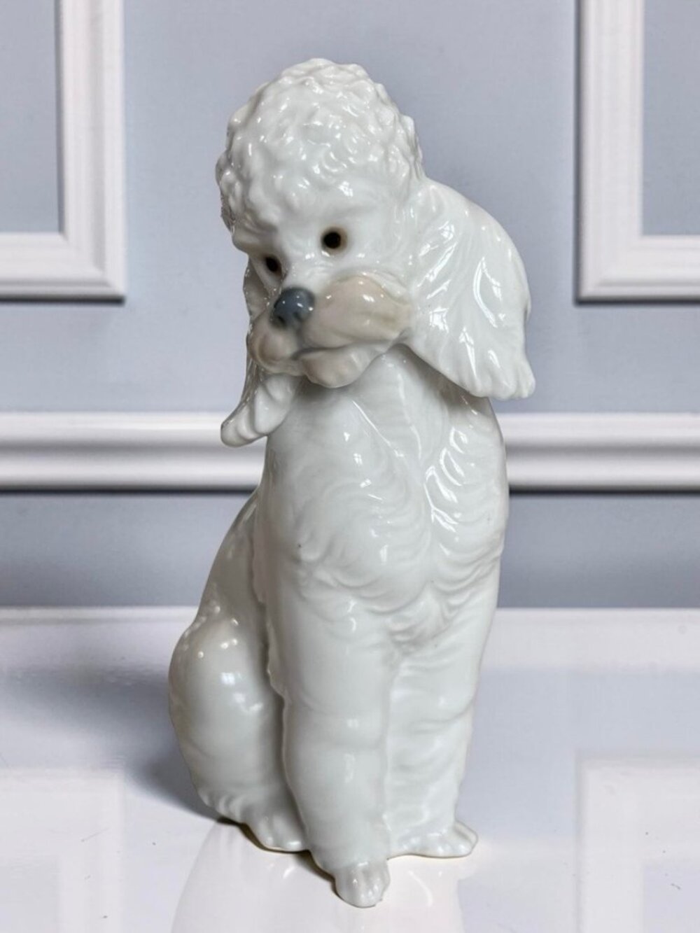 Lladro NAO White "Sitting Poodle" 0490 Porcelain Figurine 1985 Retired 6.25" H